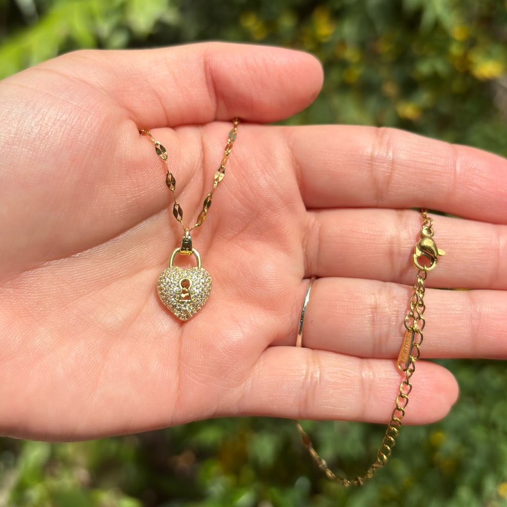 18K Gold Plated Stainless Steel Diamond Heart Lock Necklace